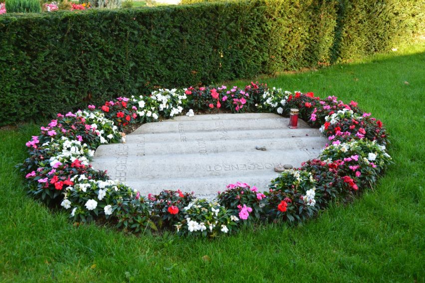 Gedenkort für das ungeborene Leben auf dem Friedhof Therwil