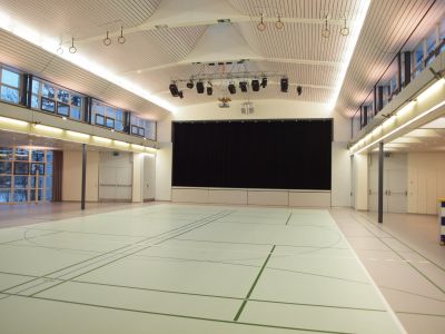 Mehrzweckhalle von Innen 